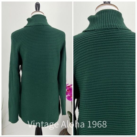 $89   Green Devotion by Cyrus Medium Women's Turtleneck Sweater - Picture 3 of 5